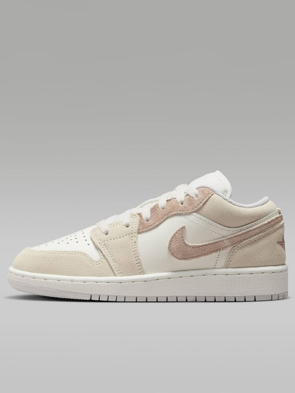 Size 6.5 Y Nike GS Air Jordan 1 Low SE Legend Light Brown Sail Neutral